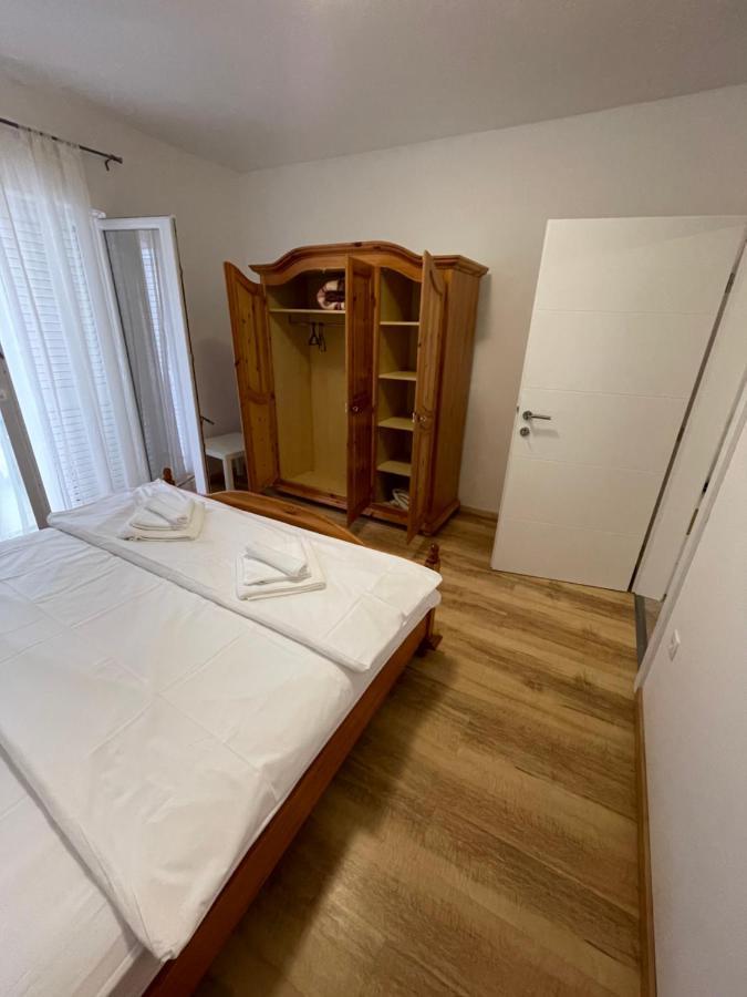 Holiday Home “Marko” With Heated Pool! Nin Eksteriør billede