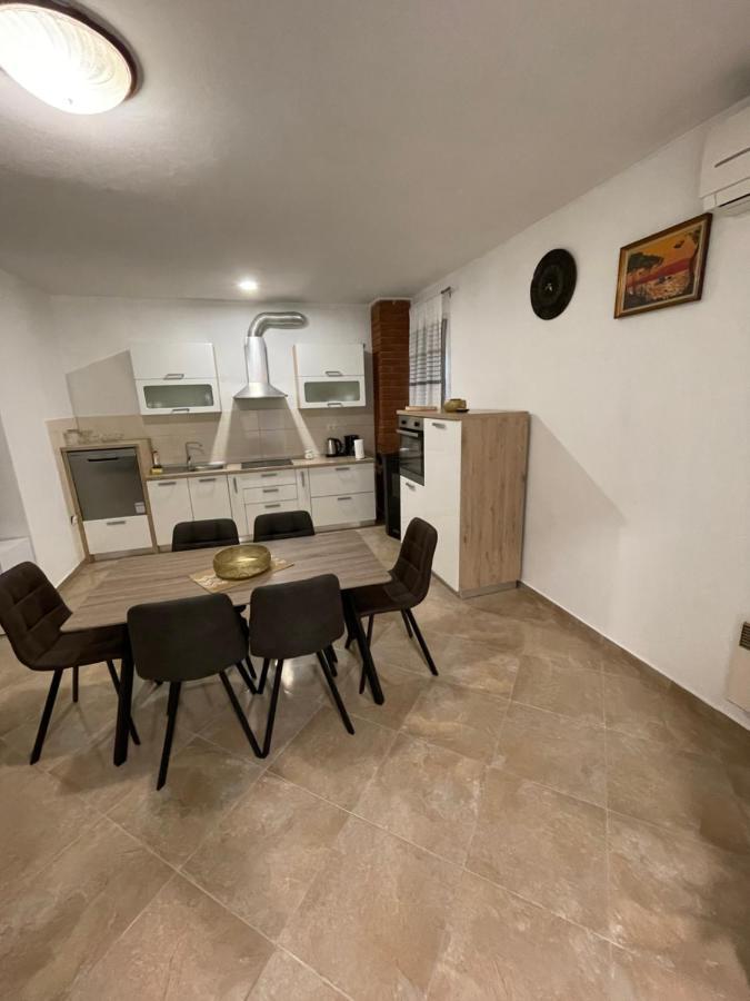 Holiday Home “Marko” With Heated Pool! Nin Eksteriør billede